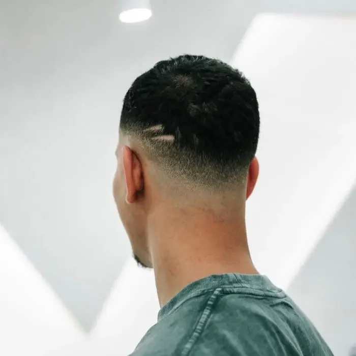 men's hair salon dubai UAE Xhair Lounge (2)