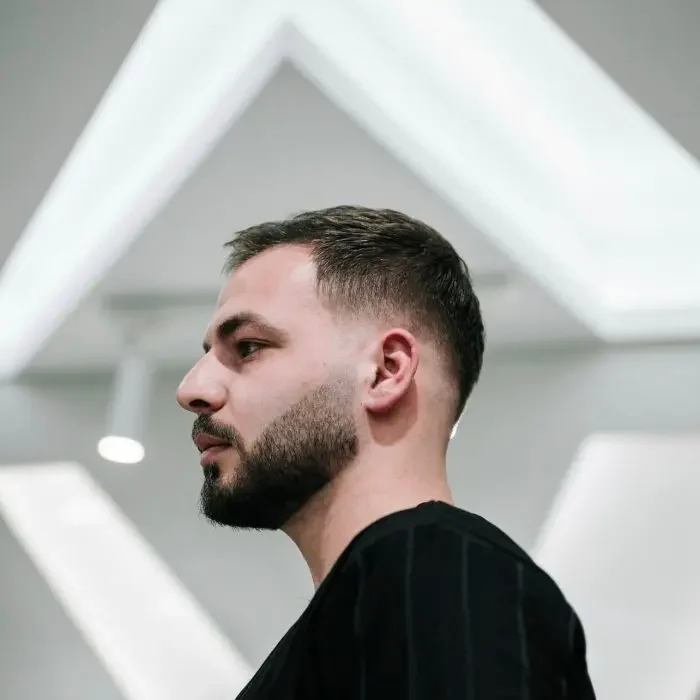 xhair lounge men's hair salon dubai (2)